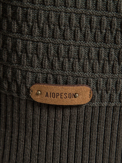 Knitted sweater with structured stand-up collar and buttons | Last day 80% off!