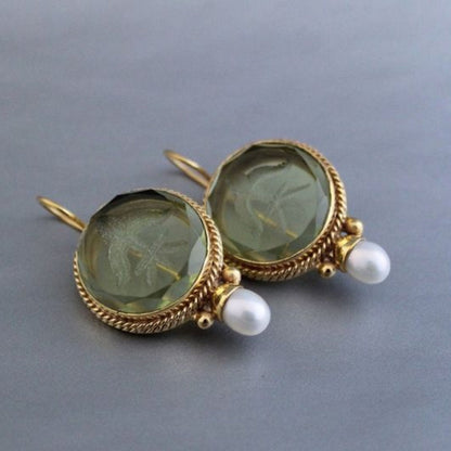 Penelope Vintage earrings with green stone and pearl | Last day 80% discount!