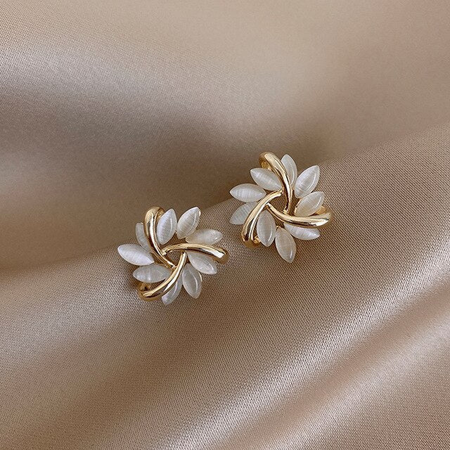 Luxury White Opal Earrings in Gold | Last day 80% off!
