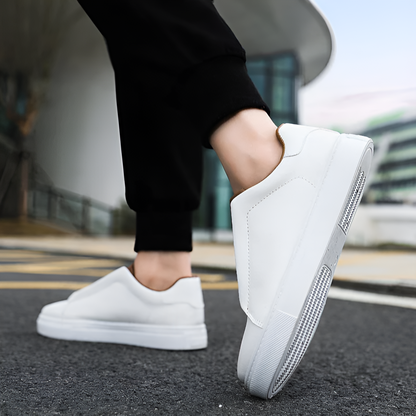 Bernardo™ Chic Sneakers — Lightweight Cushioning for Everyday Style