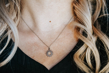 Here Comes The Sun – Necklace – Stainless Steel | Last Day 80% Off!