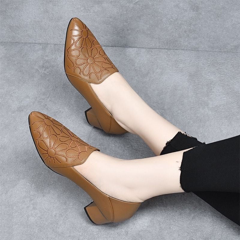 Olene | Soft Vegan Leather Embroidered Pumps Last day 80% off!