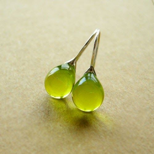 Chic - Vintage Olive Crystal Earrings | Last Day 80% Off!