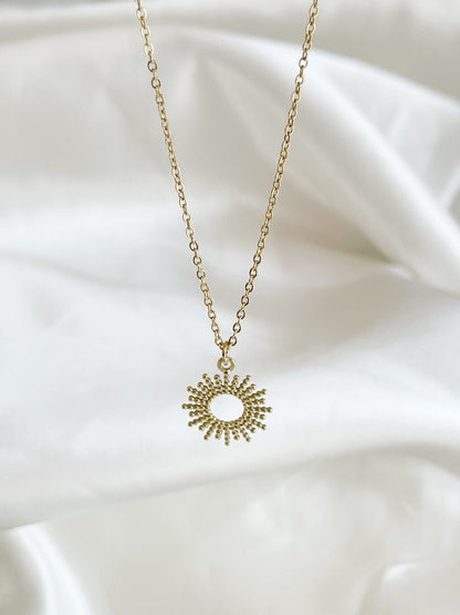 Here Comes The Sun – Necklace – Stainless Steel | Last Day 80% Off!