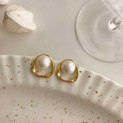 Emma Vintage Pearl Earrings | Last Day 80% Off!